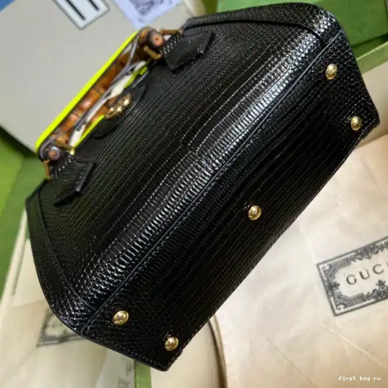 First bag ru Gucci Diana bag lizard mini 0705